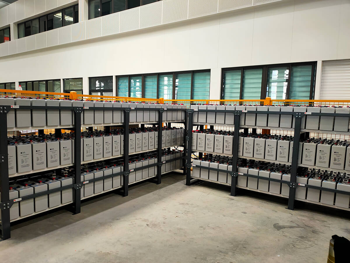 集中式或分散式UPS —哪個適合您？